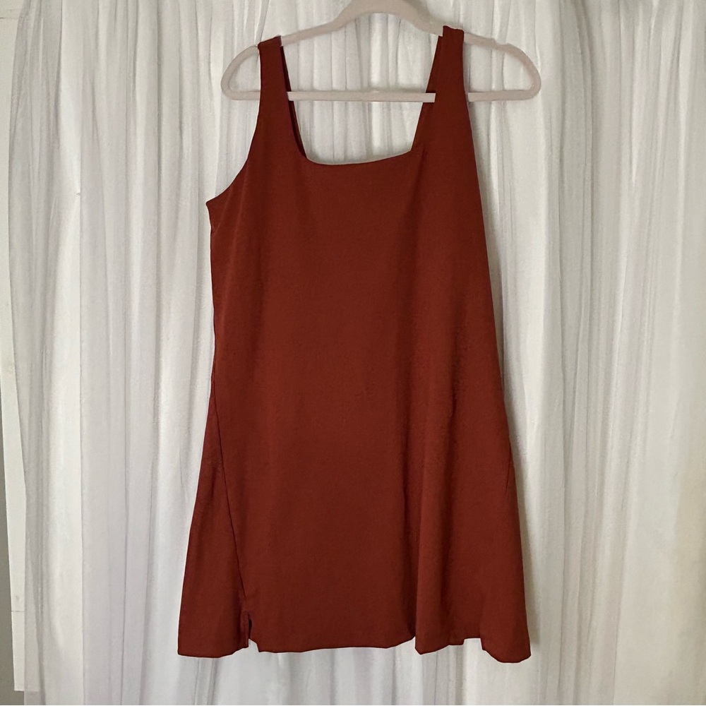 Old Navy Powersoft Sleeveless Active Dress – Built-In Bra & Shorts – Size XL - Picture 3 of 4